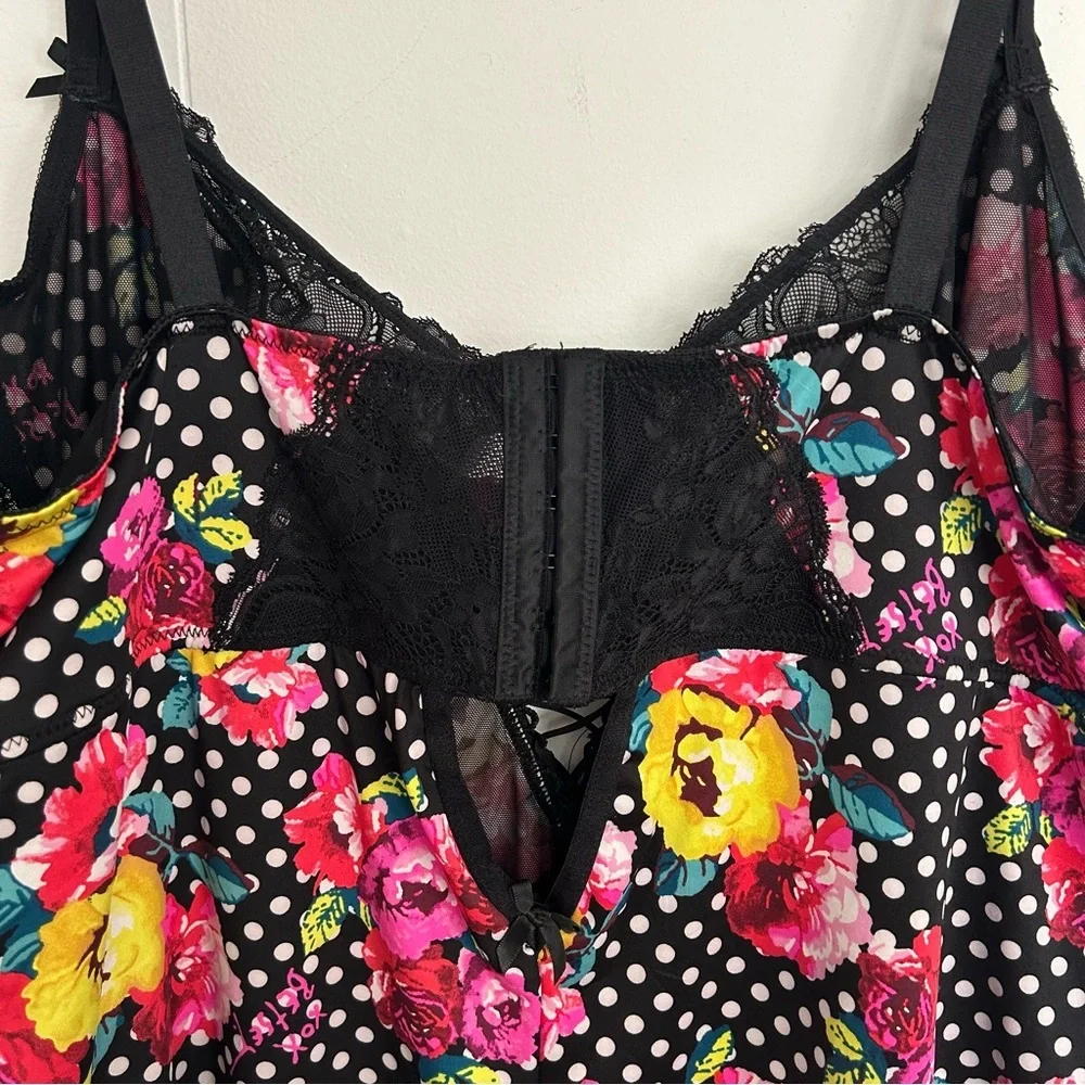 Torrid x Betsy Johnson Floral Polka Dot Lace Bodysuit Lingerie Size 4‎